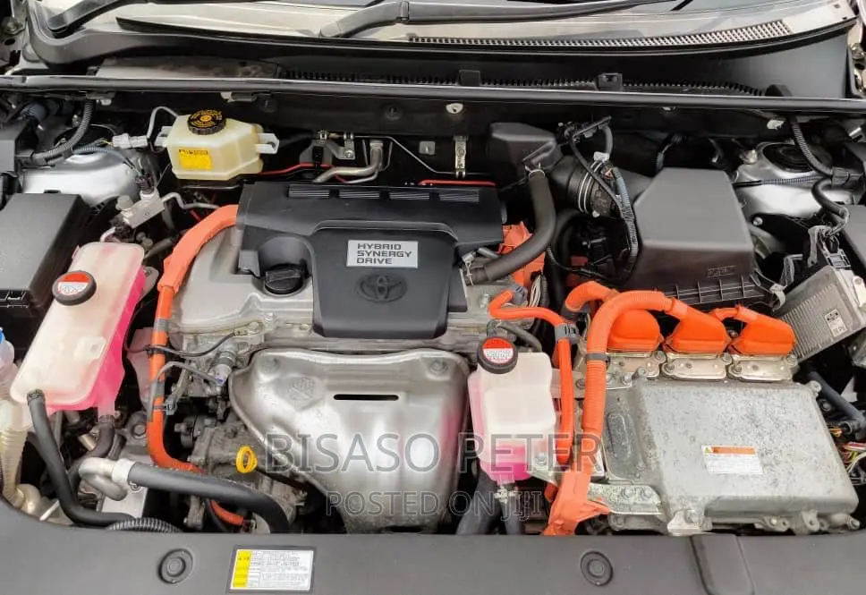 Toyota Harrier 2.5 Hybrid 4WD 2015 Silver