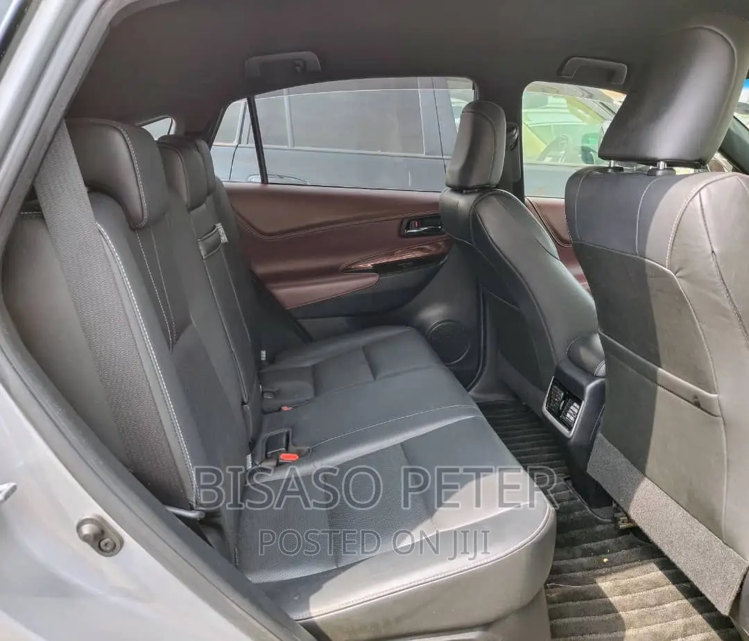 Toyota Harrier 2.5 Hybrid 4WD 2015 Silver