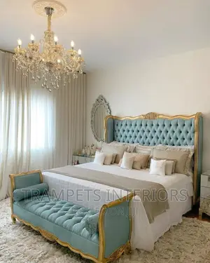 Bed/Comfortable Sized Bed