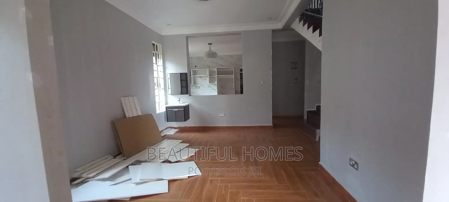 Furnished 6bdrm Duplex in Kyanja, Central Division for sale