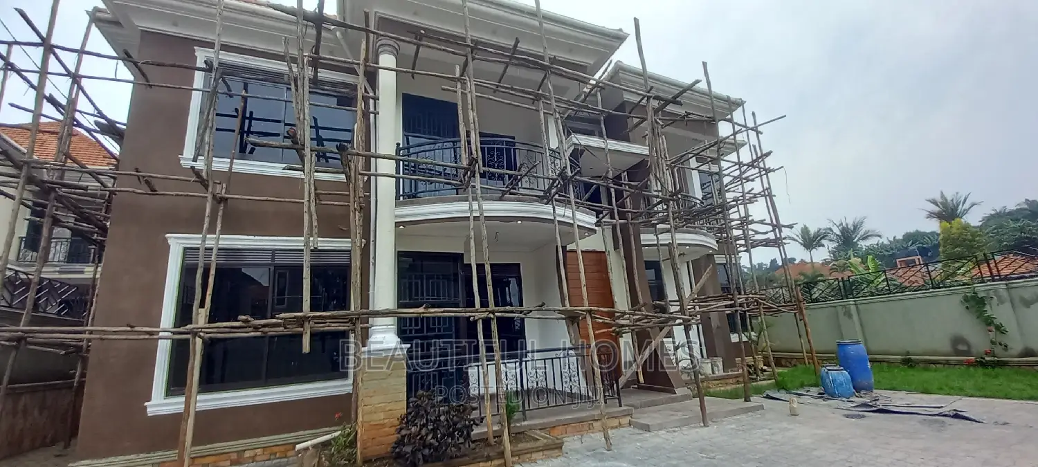 Furnished 6bdrm Duplex in Kyanja All Corporate, Central Division