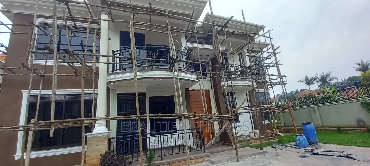 Furnished 6bdrm Duplex in Kyanja All Corporate, Central Division
