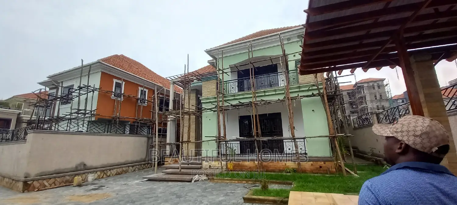 Furnished 6bdrm Mansion in Kyanja Expatriate, Central Division