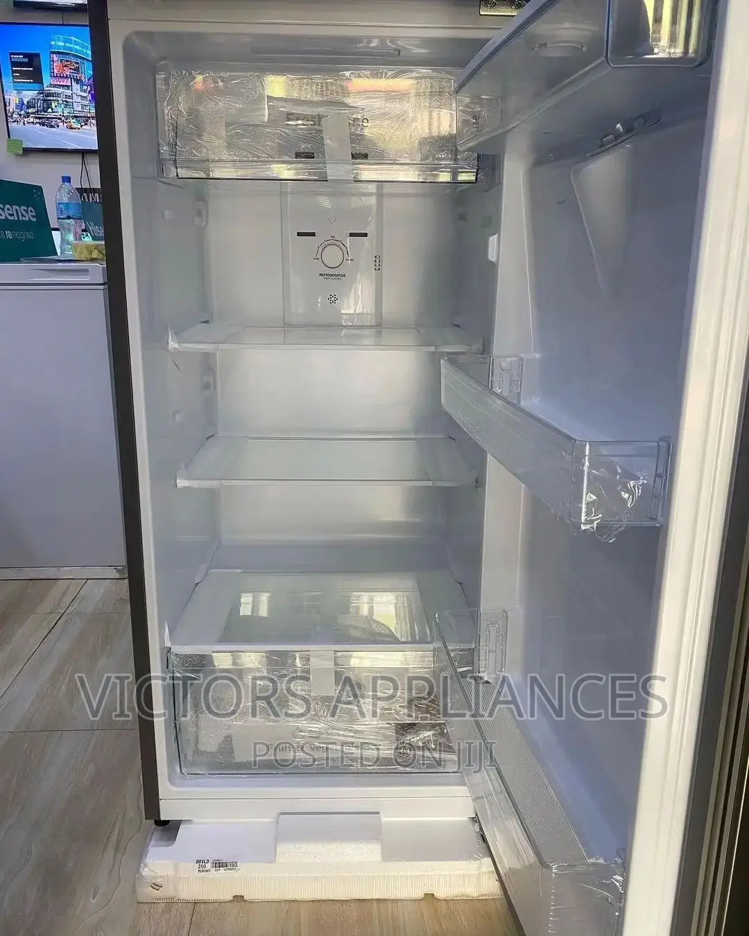 Brand New Hisense 419l Double Door Refrigerator Wt Dispenser