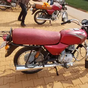 Bajaj Boxer 2023 Red
