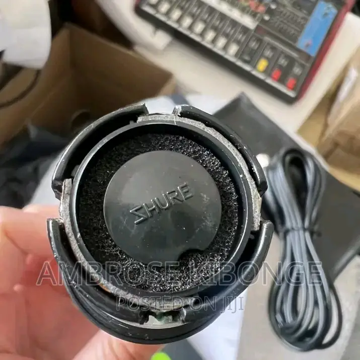 Shure PGA-58 ALTA" Cardioid Dynamic Wired Vocal Microphones.