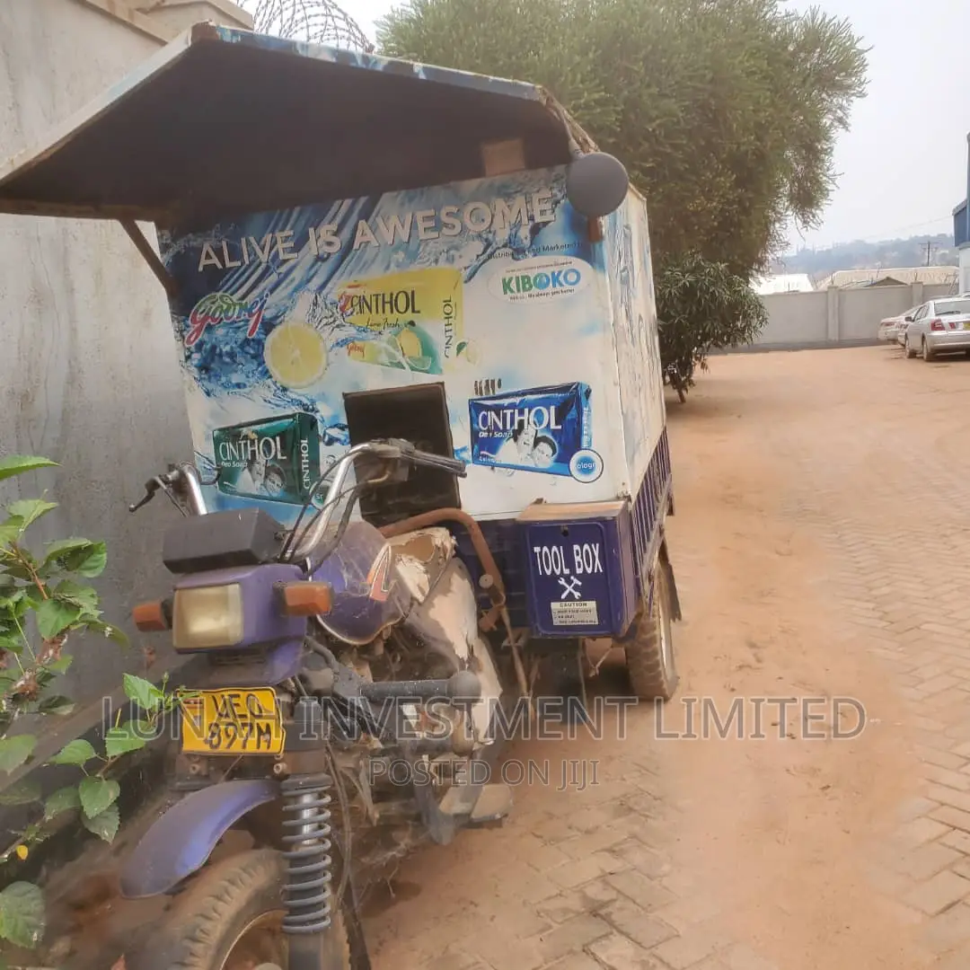 Tricycle 2021 Blue