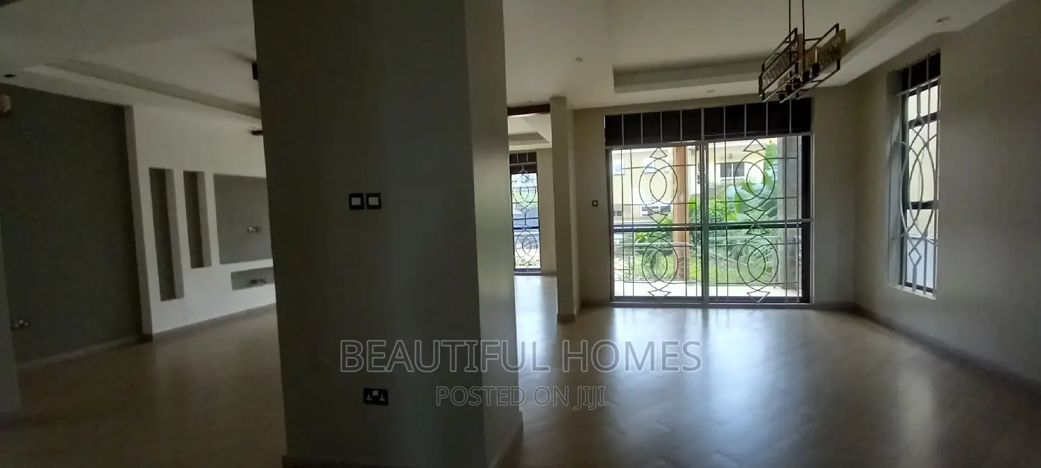 Furnished 7bdrm Mansion in Kyanja, Central Division for sale