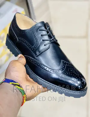 Classic Men’S Oxford Shoes