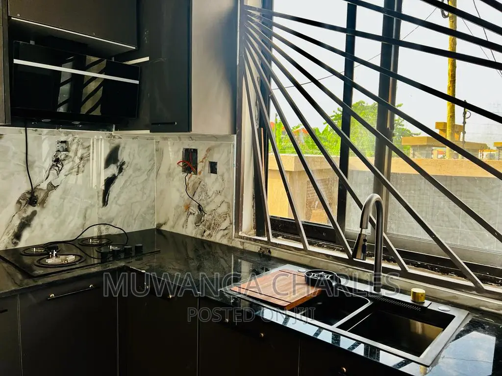 7bdrm Duplex in Fs Properties Ltd, Central Division for sale