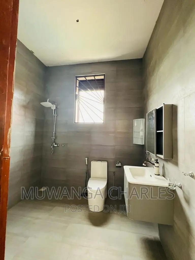 7bdrm Duplex in Fs Properties Ltd, Central Division for sale