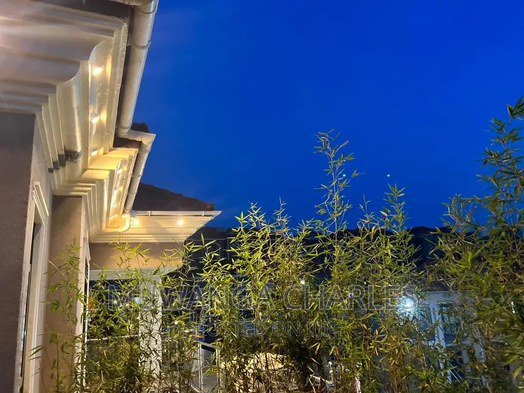 7bdrm Duplex in Fs Properties Ltd, Central Division for sale