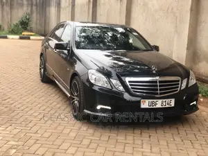 Photo - Mercedes-Benz E250 2012 Black