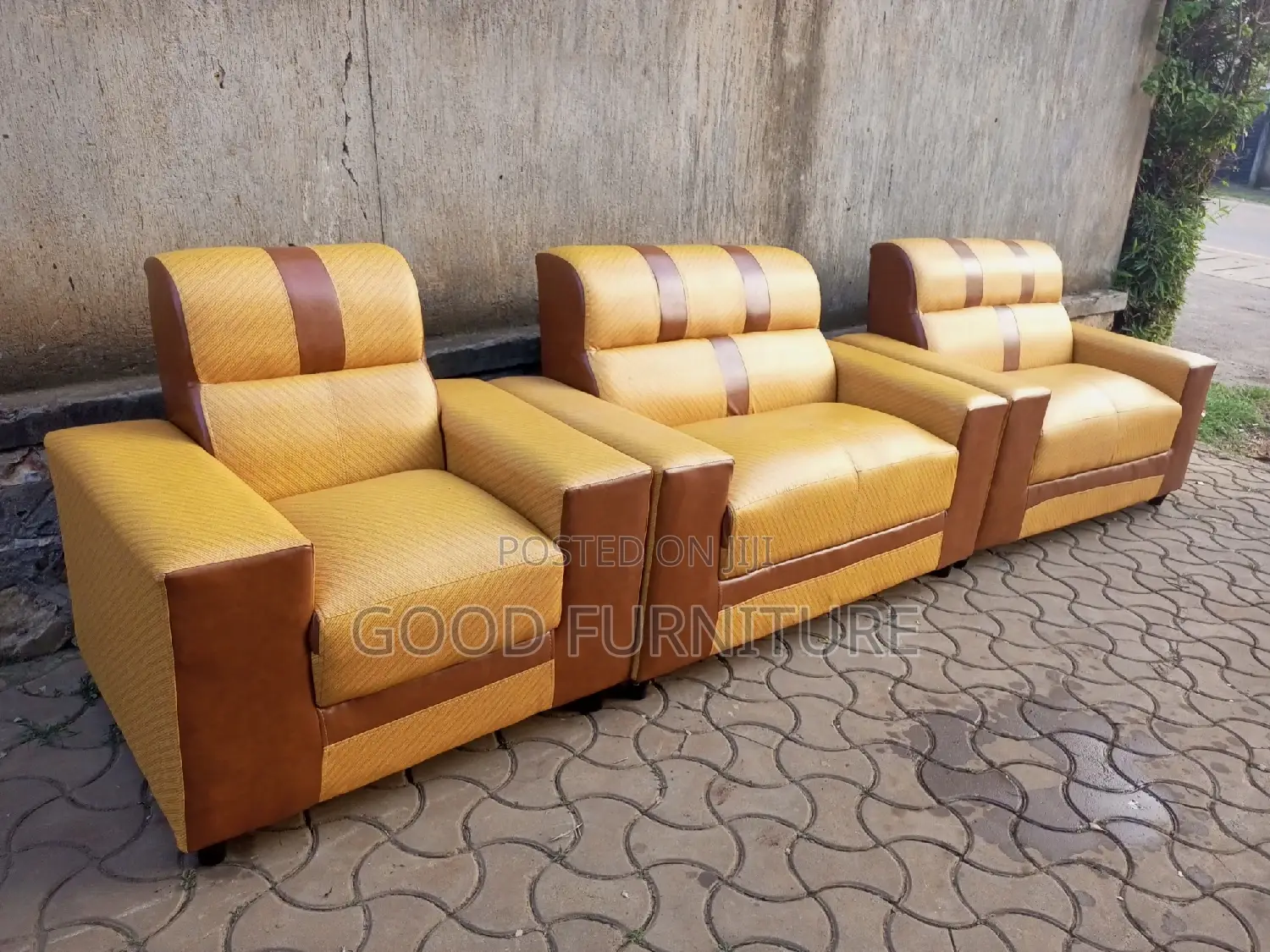 Amazing Five Seater Sofa