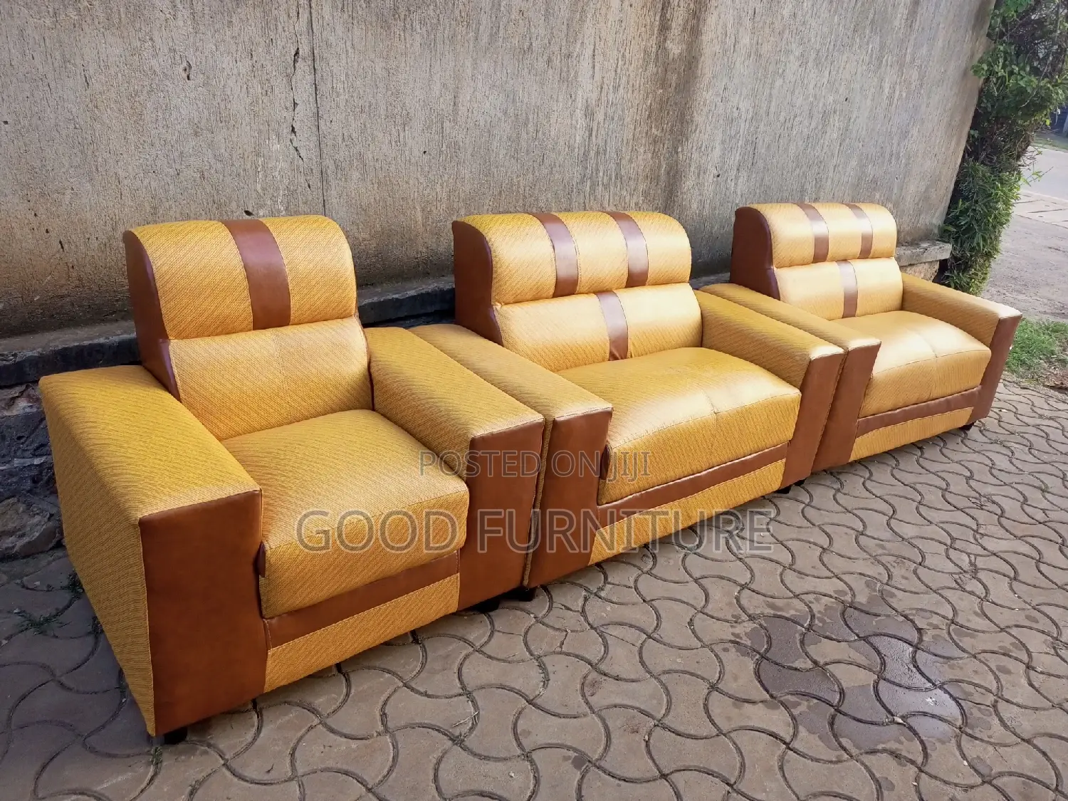 Amazing Five Seater Sofa