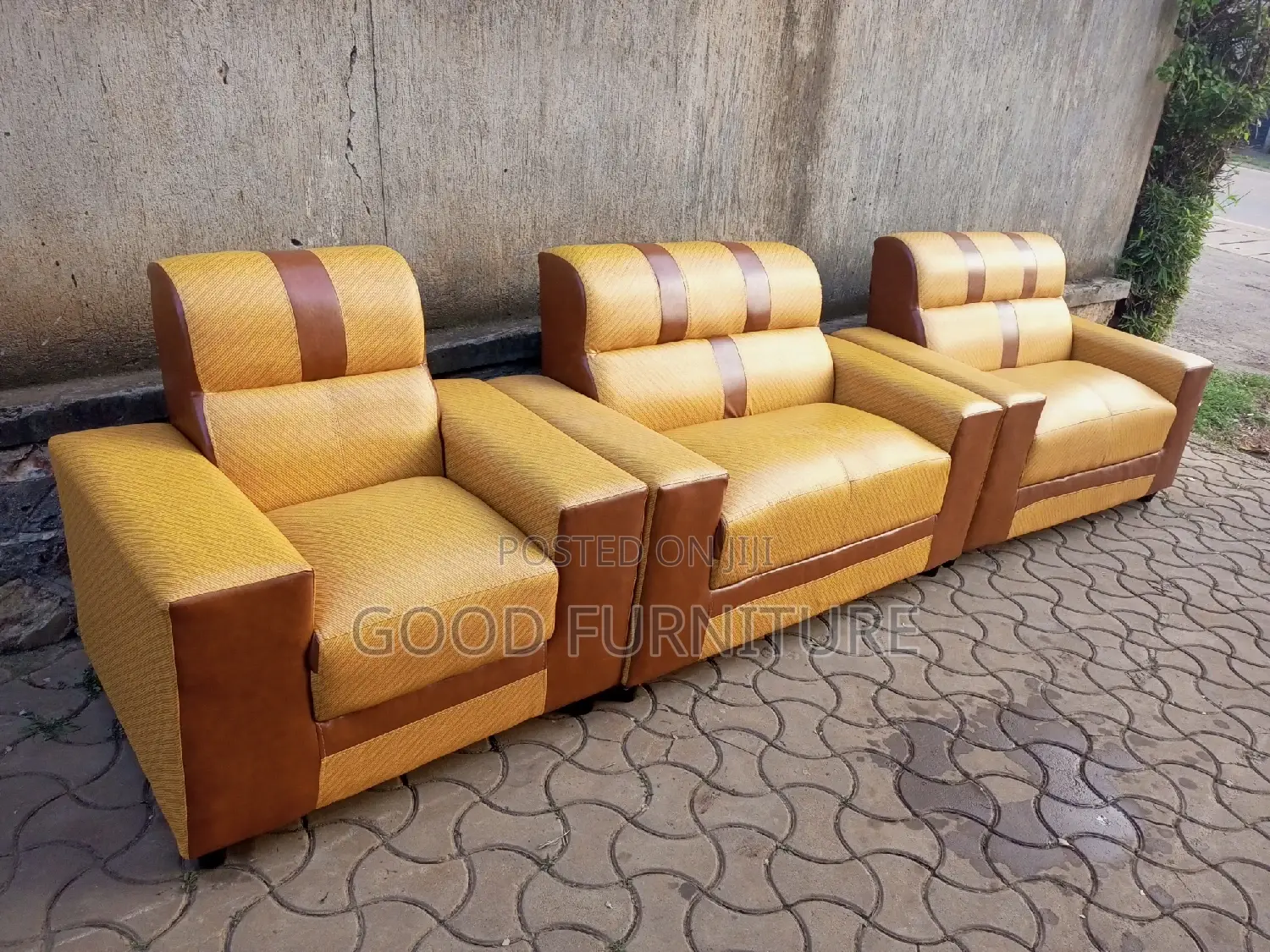 Amazing Five Seater Sofa