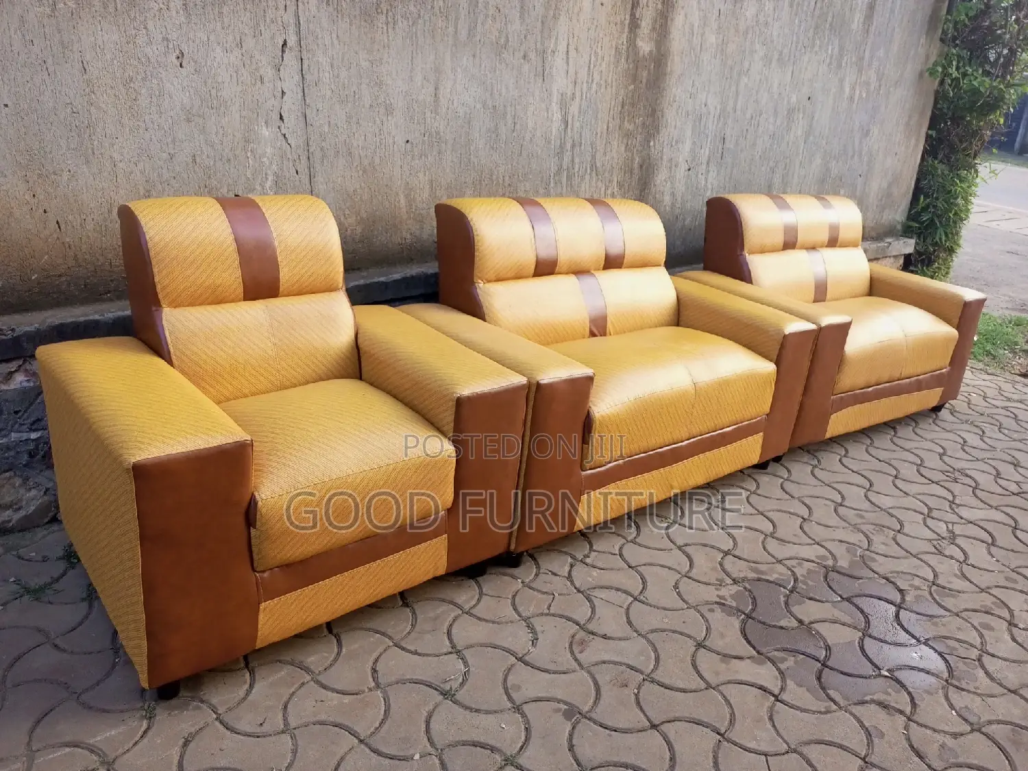 Amazing Five Seater Sofa