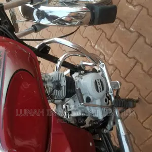 Bajaj Boxer 2023 Red