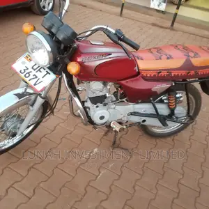 Bajaj Boxer 100 2023 Red