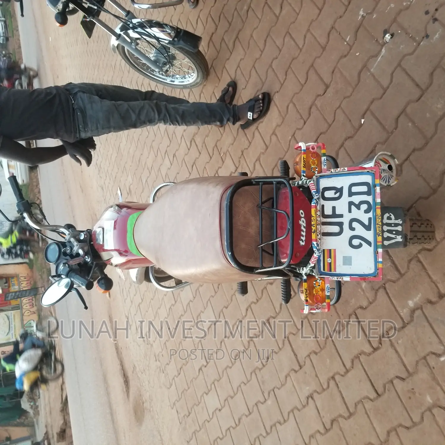 Bajaj Boxer 2023 Red