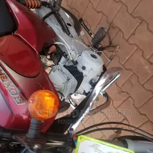 Bajaj Boxer 2023 Red
