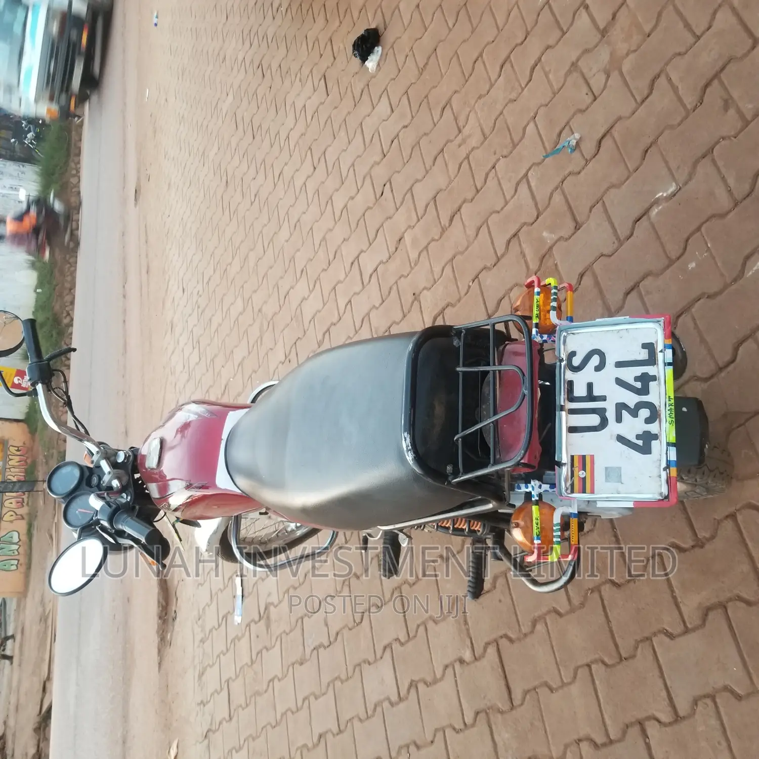 Bajaj Boxer 100 2022 Red