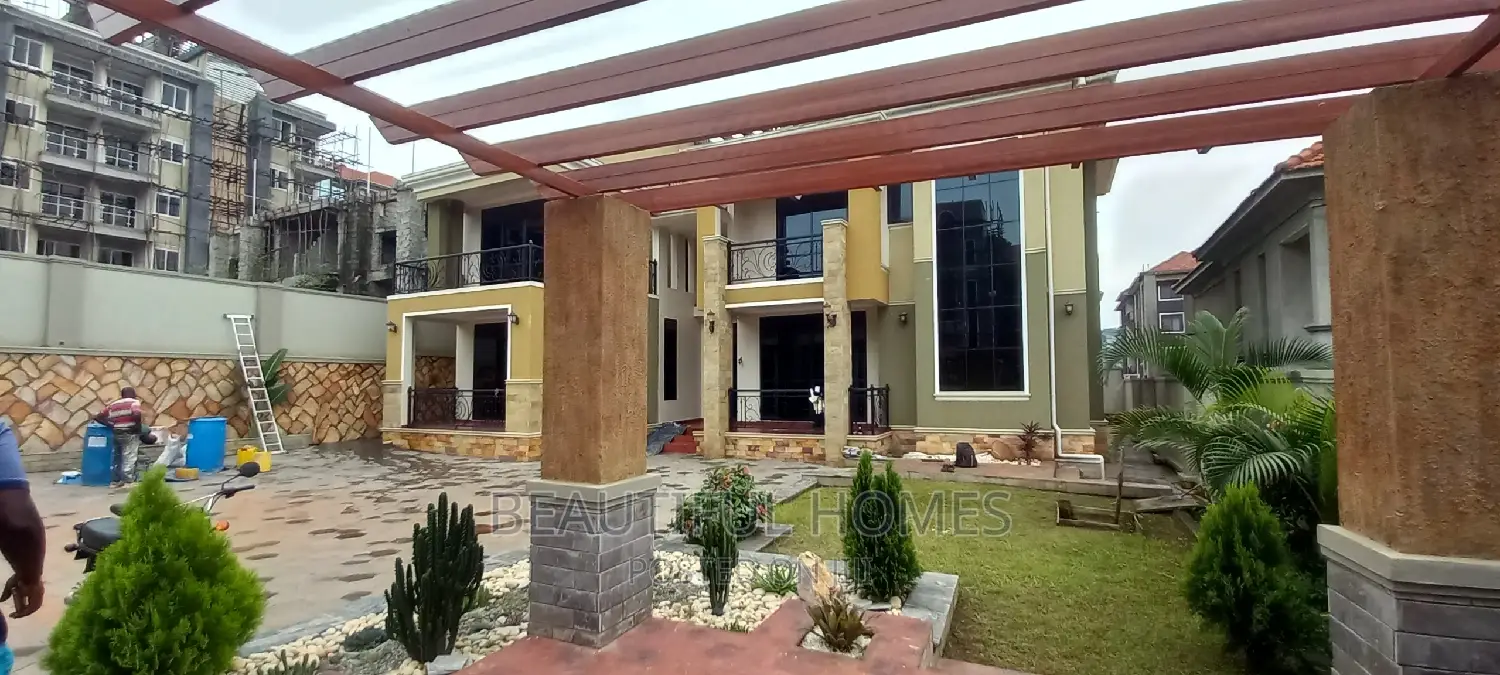 Furnished 6bdrm Mansion in Kyanja, Central Division for sale