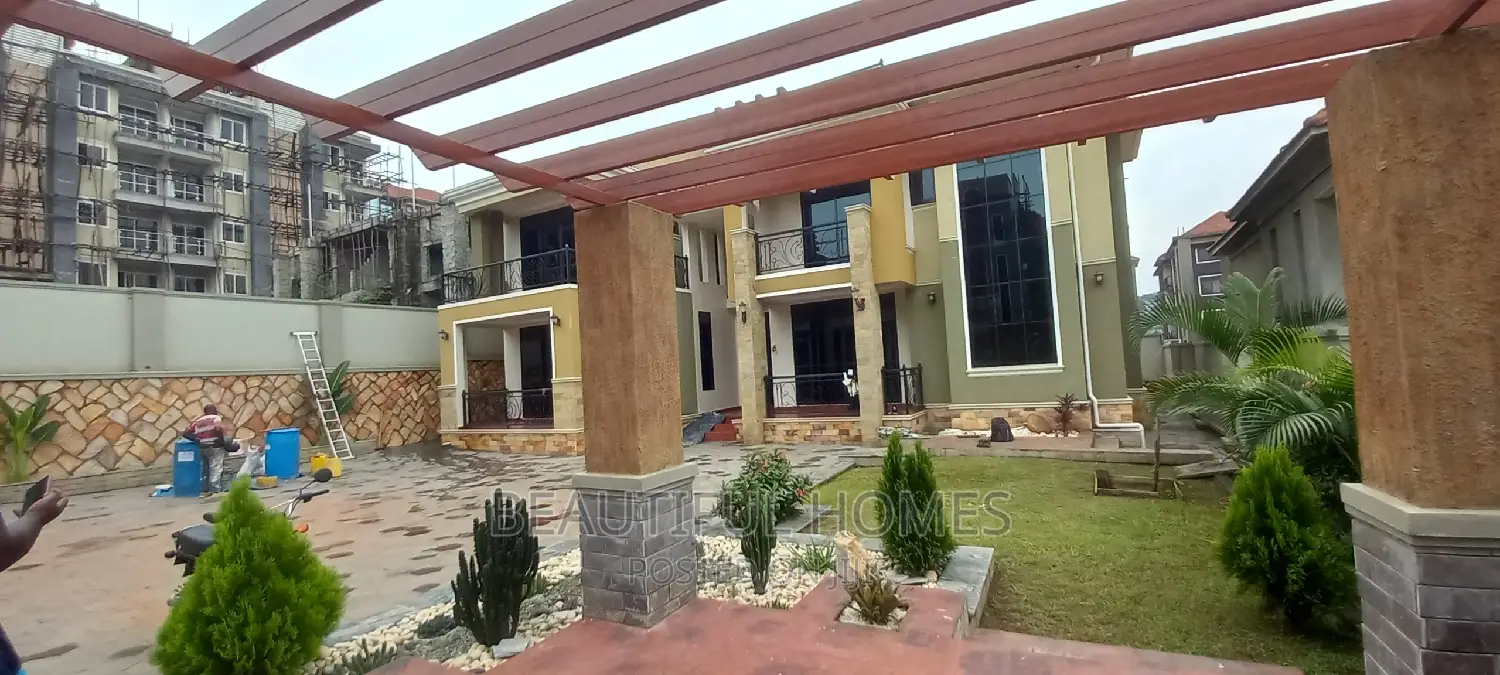 Furnished 6bdrm Mansion in Kyanja, Central Division for sale
