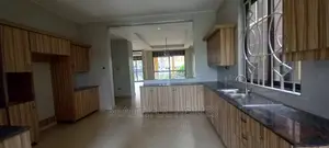 Furnished 6bdrm Mansion in Kyanja, Central Division for sale