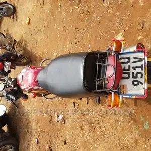 Bajaj Boxer 2022 Red