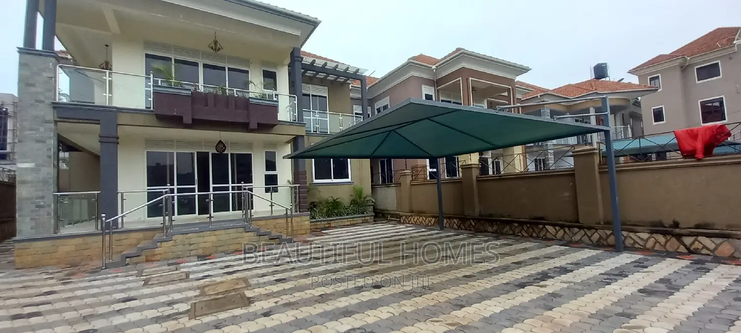 Furnished 5bdrm Duplex in Kyanja, Central Division for sale