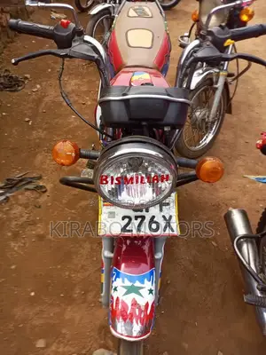 New TVS HLX 125 2022 Red