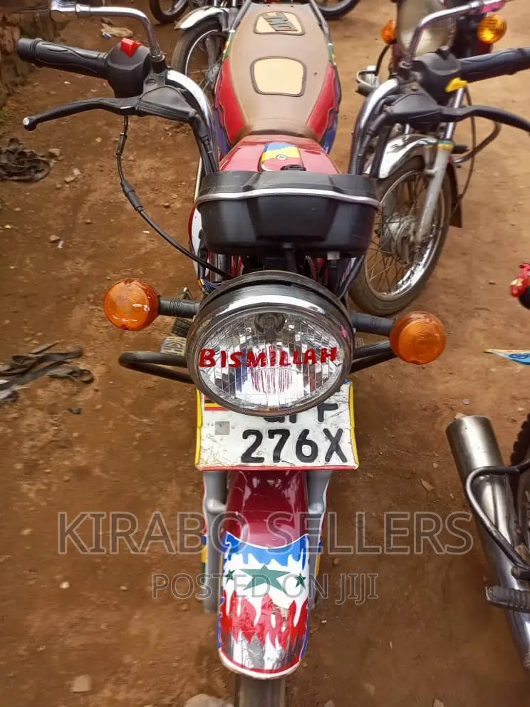 New TVS HLX 125 2022 Red