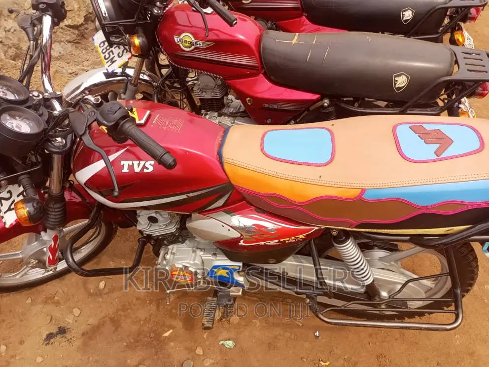 TVS HLX 125 2022 Red