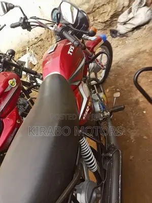 TVS HLX 125 2022 Red