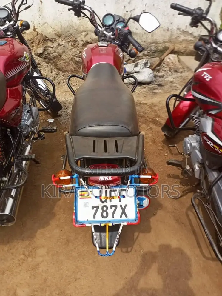 TVS HLX 125 2022 Red
