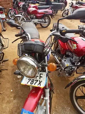 TVS HLX 125 2022 Red
