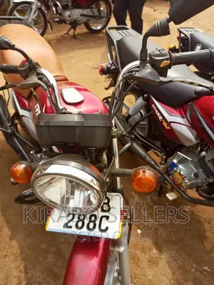 TVS HLX 125 2023 Red