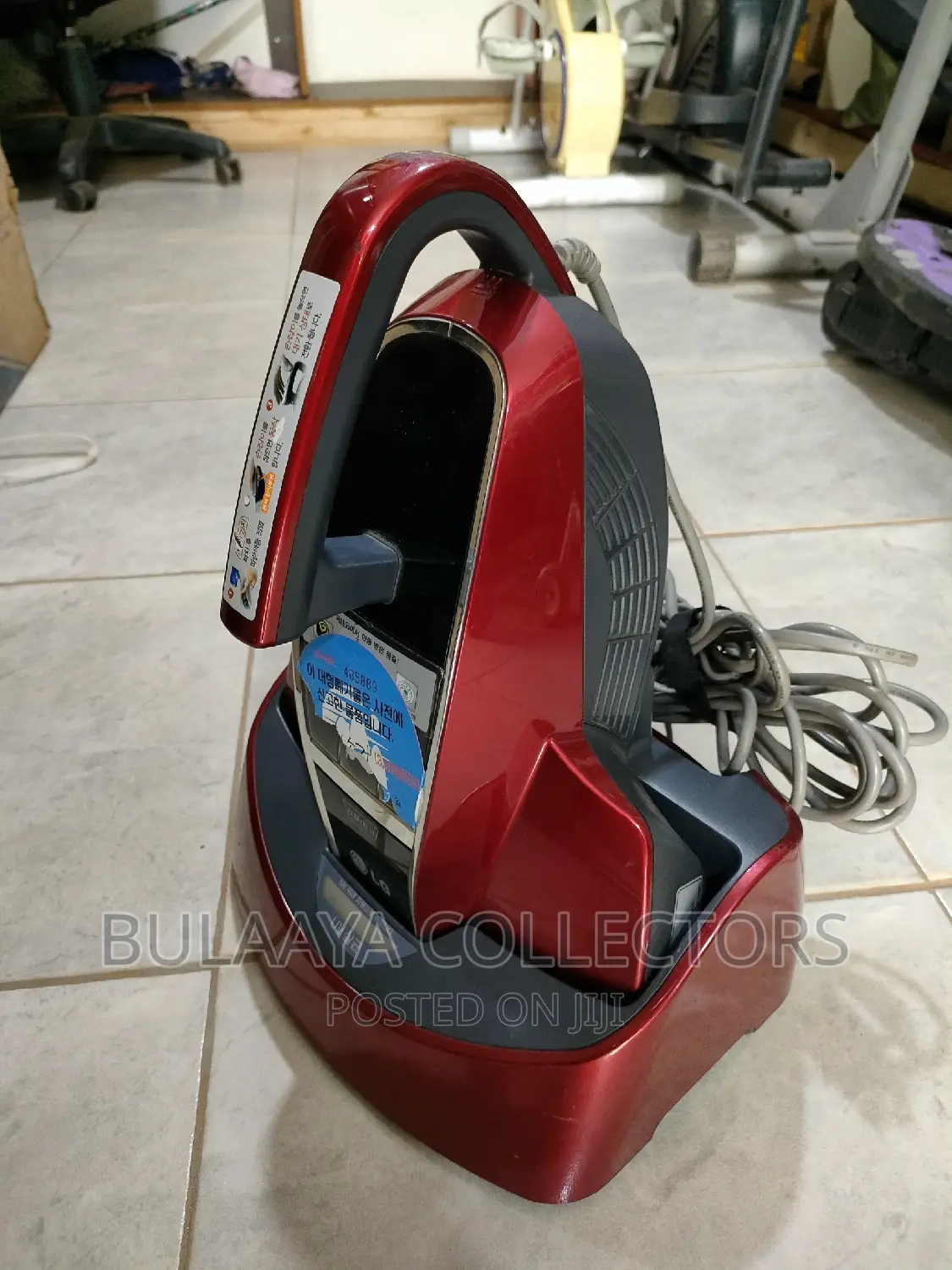 Lg Bed Cleaner With UV Sterilisation Station Vacuum Cleaner