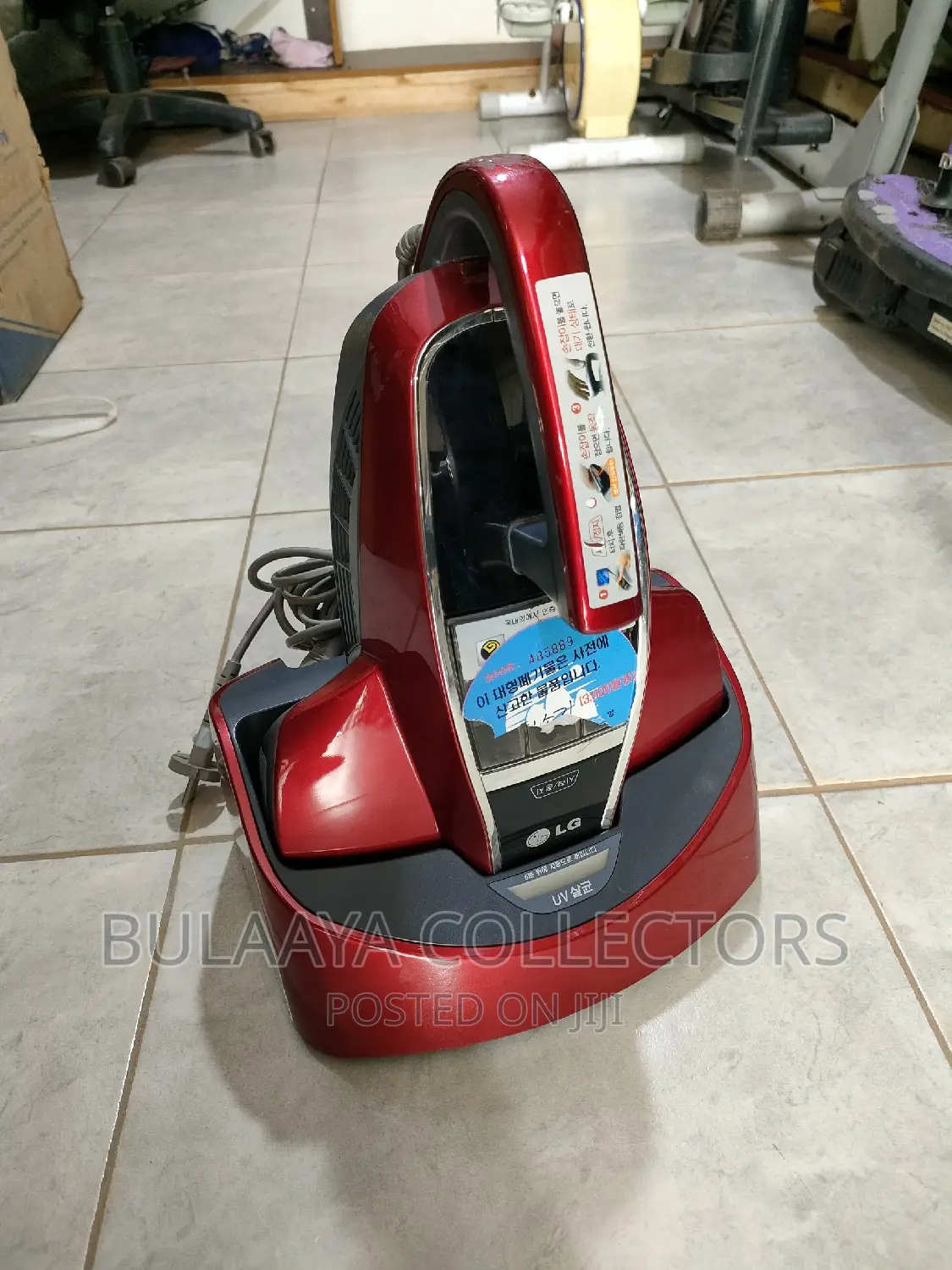 Lg Bed Cleaner With UV Sterilisation Station Vacuum Cleaner
