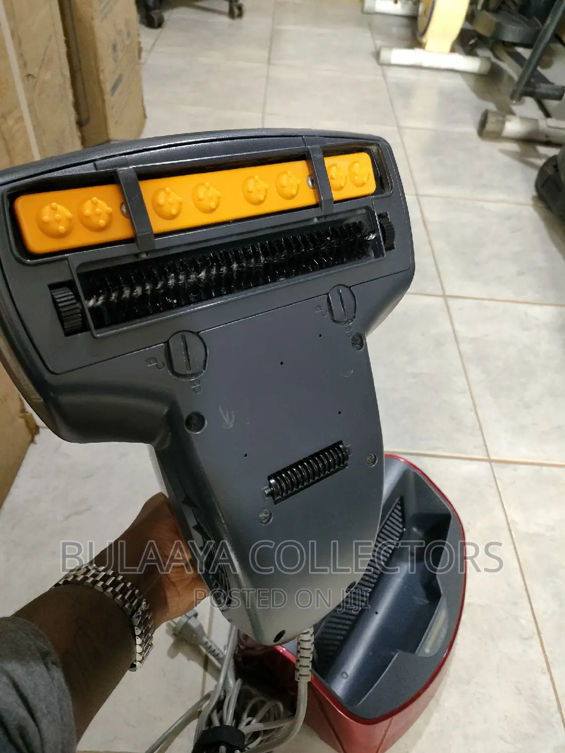 Lg Bed Cleaner With UV Sterilisation Station Vacuum Cleaner