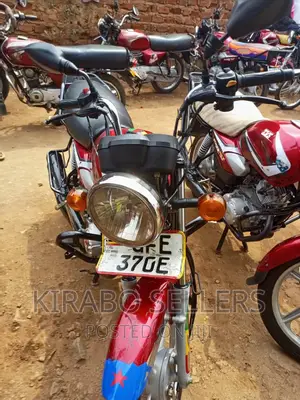 TVS HLX 125 2022 Red