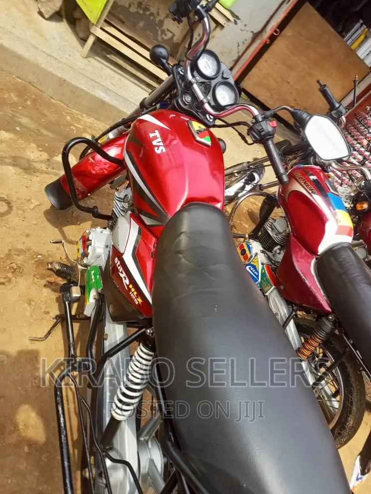 TVS HLX 125 2022 Red