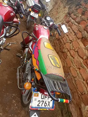 TVS HLX 125 2020 Red