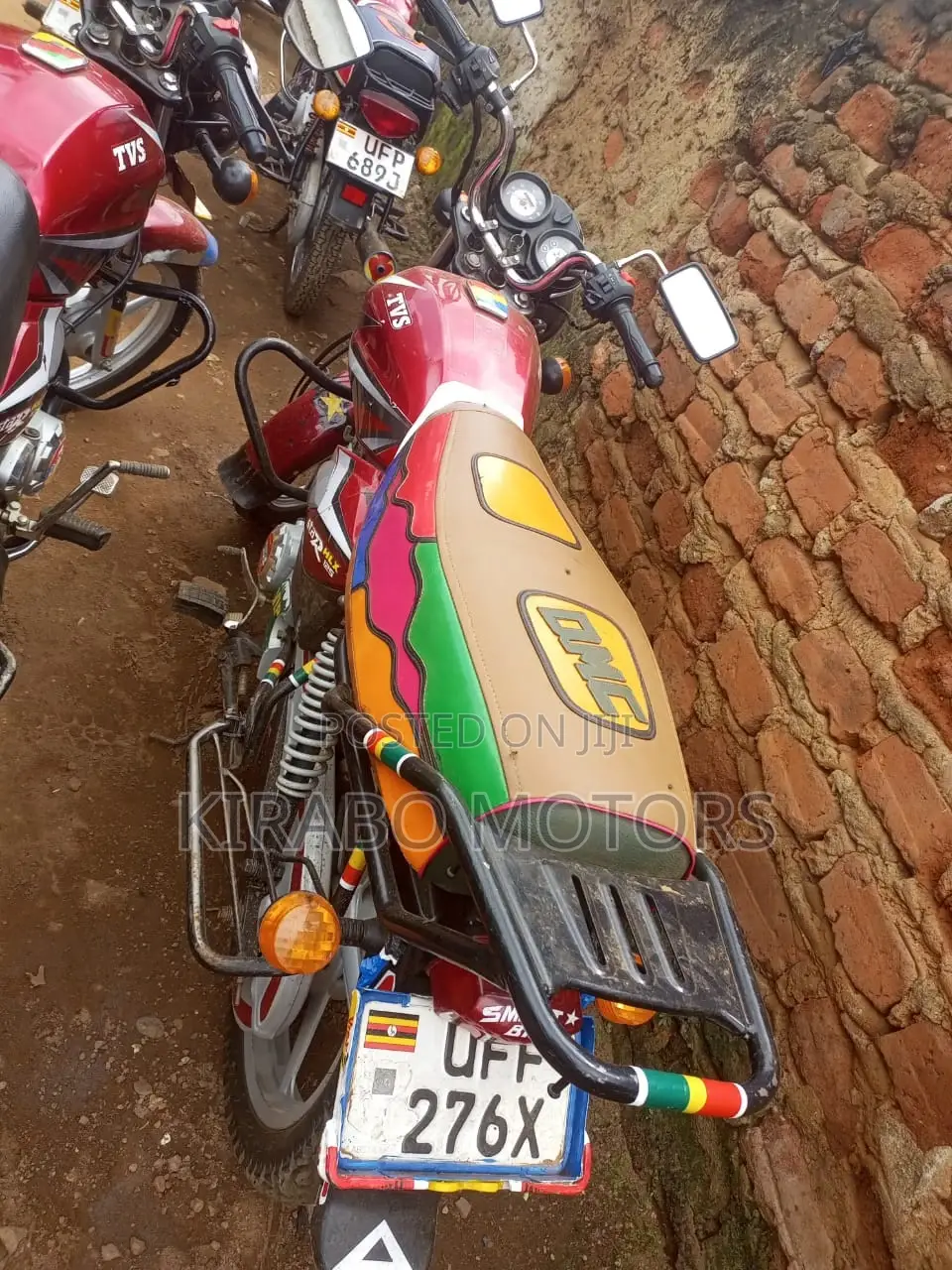 TVS HLX 125 2020 Red