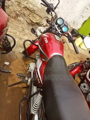 TVS HLX 125 2020 Red