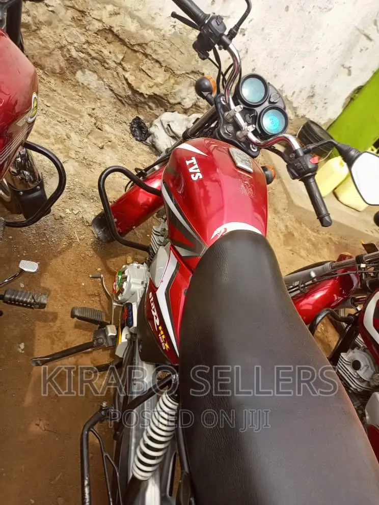 TVS HLX 125 2020 Red