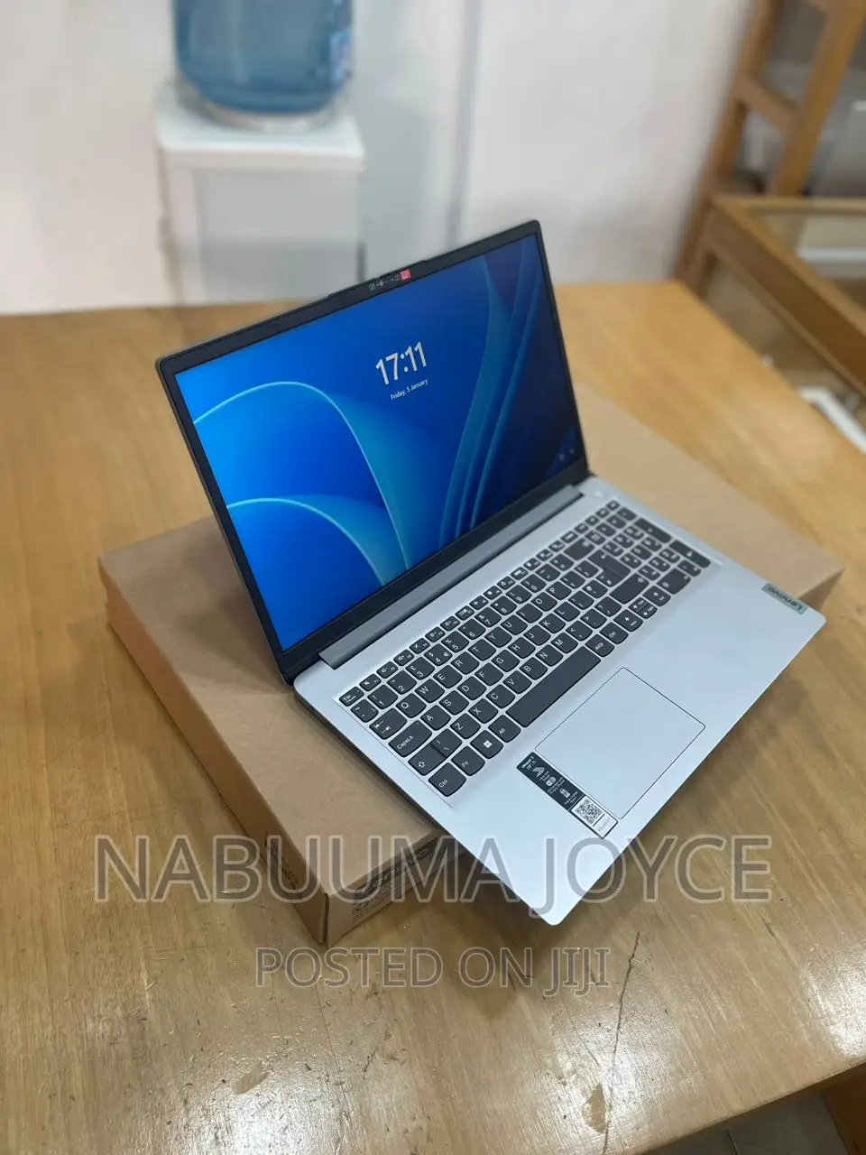 New Laptop Lenovo IdeaPad 100 4GB Intel Core i7 SSD 256GB
