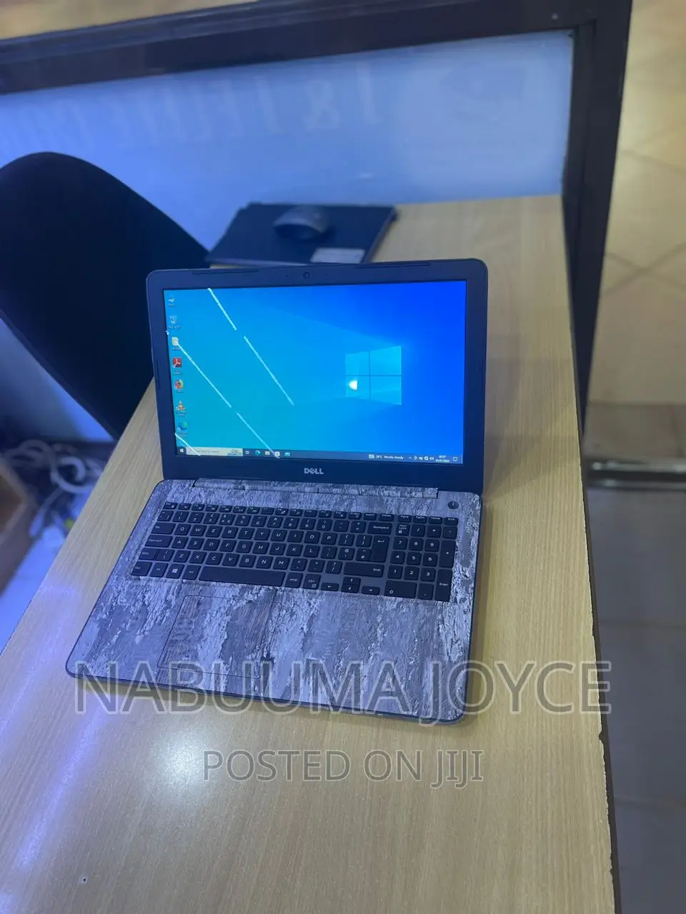 New Laptop Dell Inspiron 15 8GB Intel Core I5 SSD 256GB