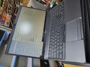 Laptop Dell Latitude E5500 8GB Intel Core I5 SSD 256GB